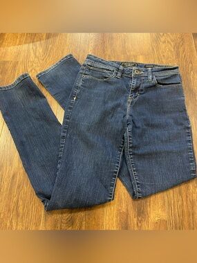 Guess cigarette jeans